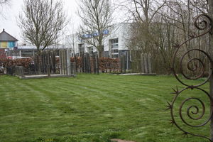 een gedeelte van de Joodse begraafplaats, naast de algemene begraafplaats in Warffum 