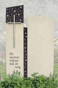 staand gedenkmonument voor begrafenis
