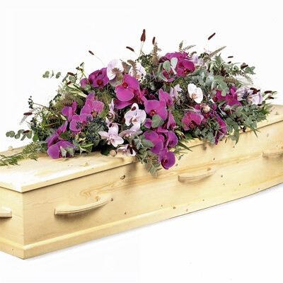 rouwstuk van 180 cm groot uit het bloementhema Hemelse Harmonie